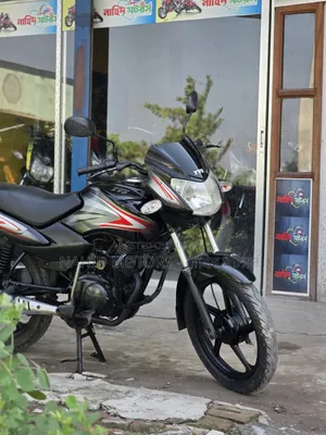 টিভিএস মেট্রো ২০২৩ ব্ল্যাক
