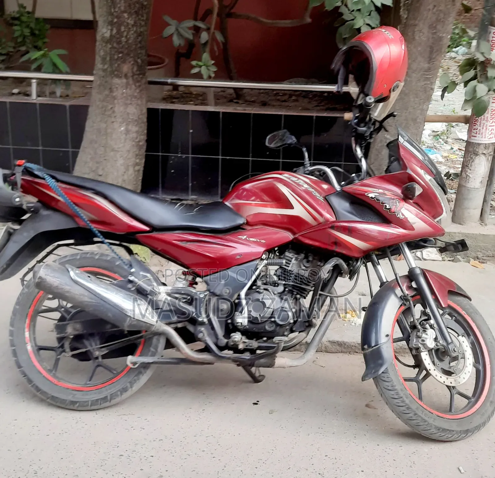 বাজাজ ডিসকভার ১৫০এফ ২০১৬ রেড