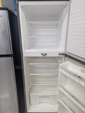 Walton Maroon Color Frost Fridge 12.5 Cft.