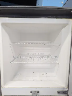 Walton Maroon Color Frost Fridge 12.5 Cft.