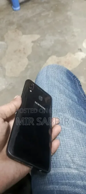 স্যামসাং গ্যালাক্সি এ২০ ৩২ জিবি ব্ল্যাক