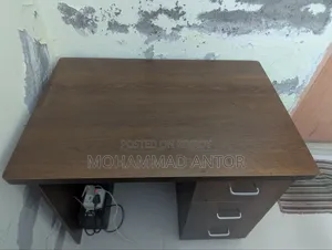 Computer table for sale