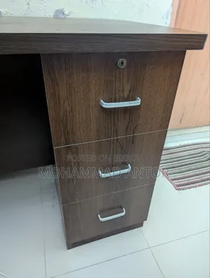   computer table for sell