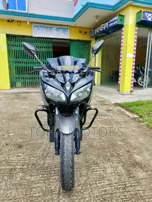 ইয়ামাহা ফেজার ভি১ ২০২১ কালো