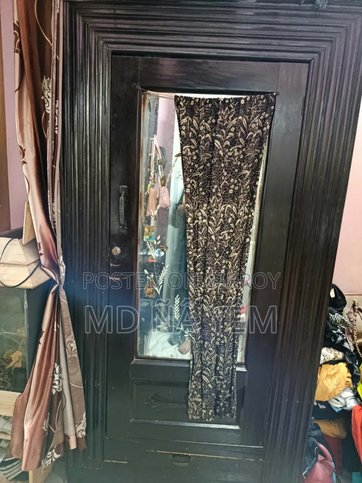 কাপবোর্ড আলমারি