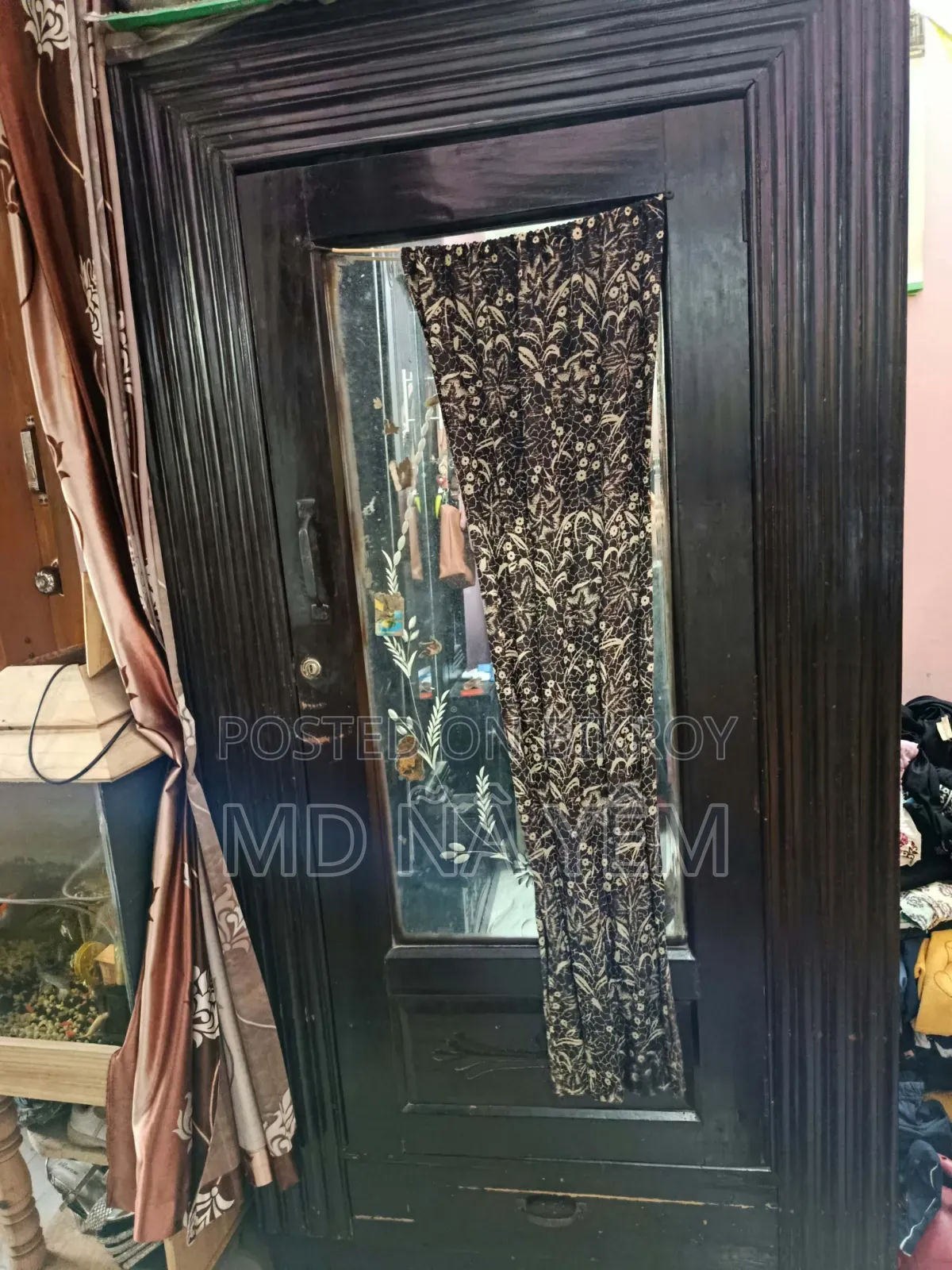 কাপবোর্ড আলমারি