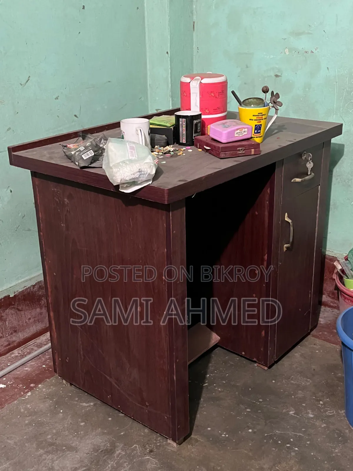 Used Reading Table for Sale