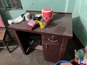 Used Reading Table for Sale