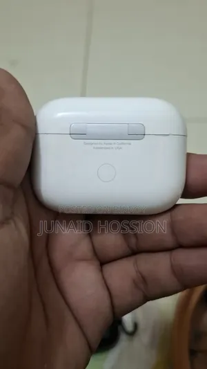 Apple AirPods Pro..