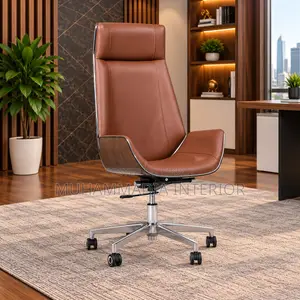 Director Chair (MID-GB-11-V2).