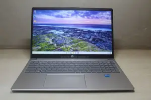 Laptop HP 3GB Intel SSD 256GB