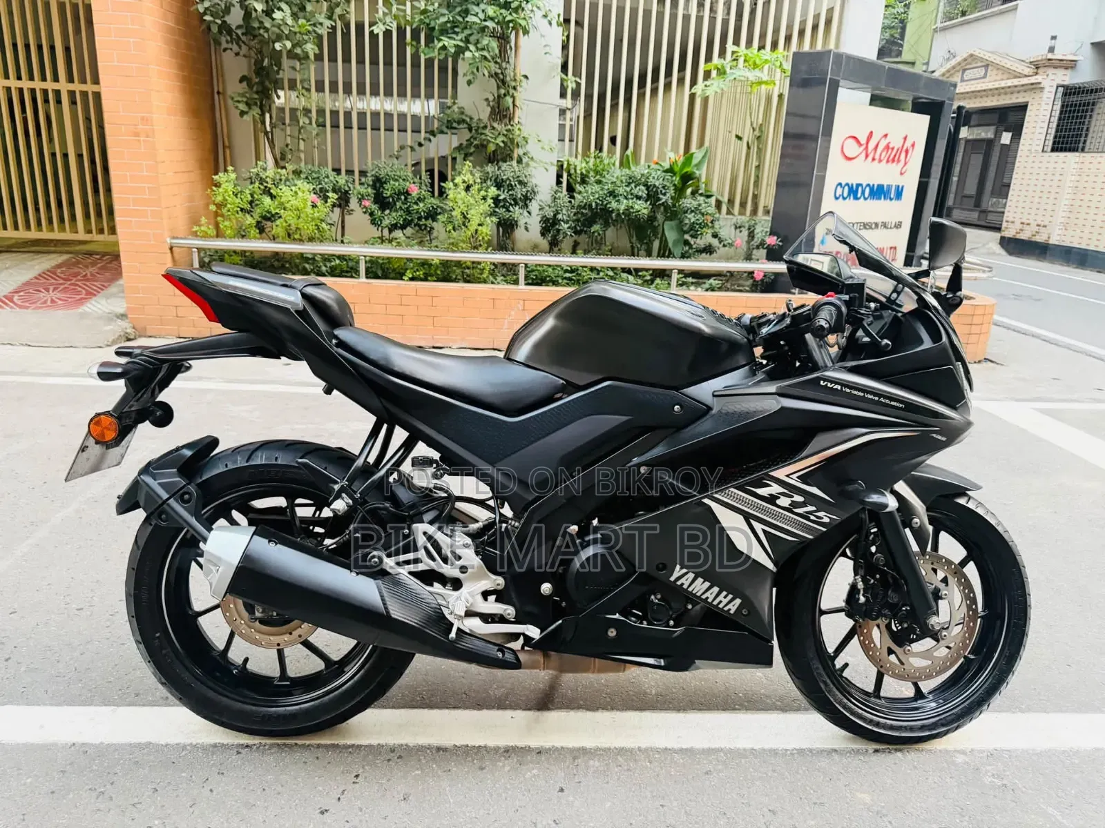 Yamaha R15 V3 2024 Black