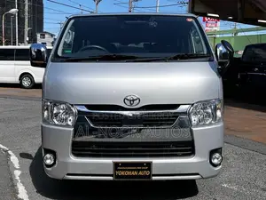 Toyota HiAce 2021 Silver