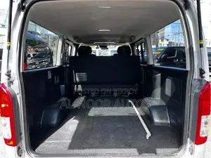 Toyota HiAce 2021 Silver