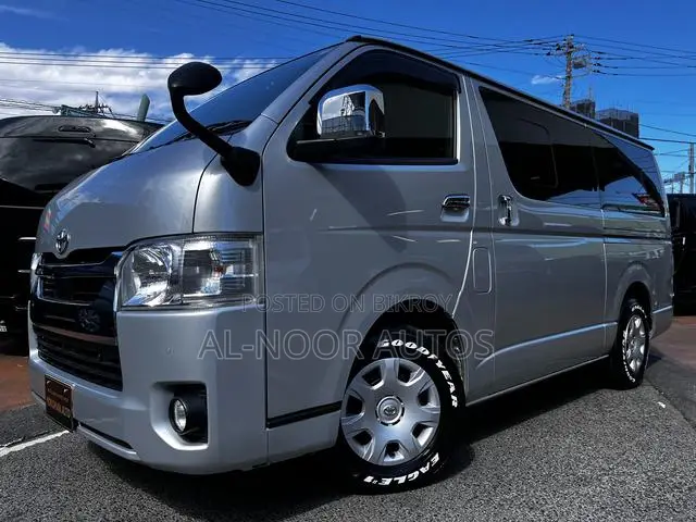 Toyota HiAce 2021 Silver