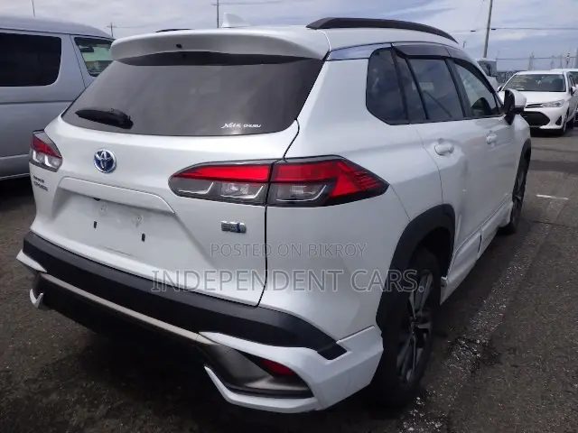 Toyota Corolla Cross 1.8 Hybrid FWD 2022 Pearl
