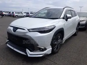 Toyota Corolla Cross 1.8 Hybrid FWD 2022 Pearl