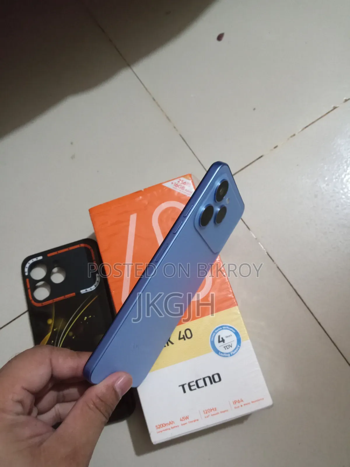 টেকনো ক্যামন ৪০ ২৫৬ জিবি নীল