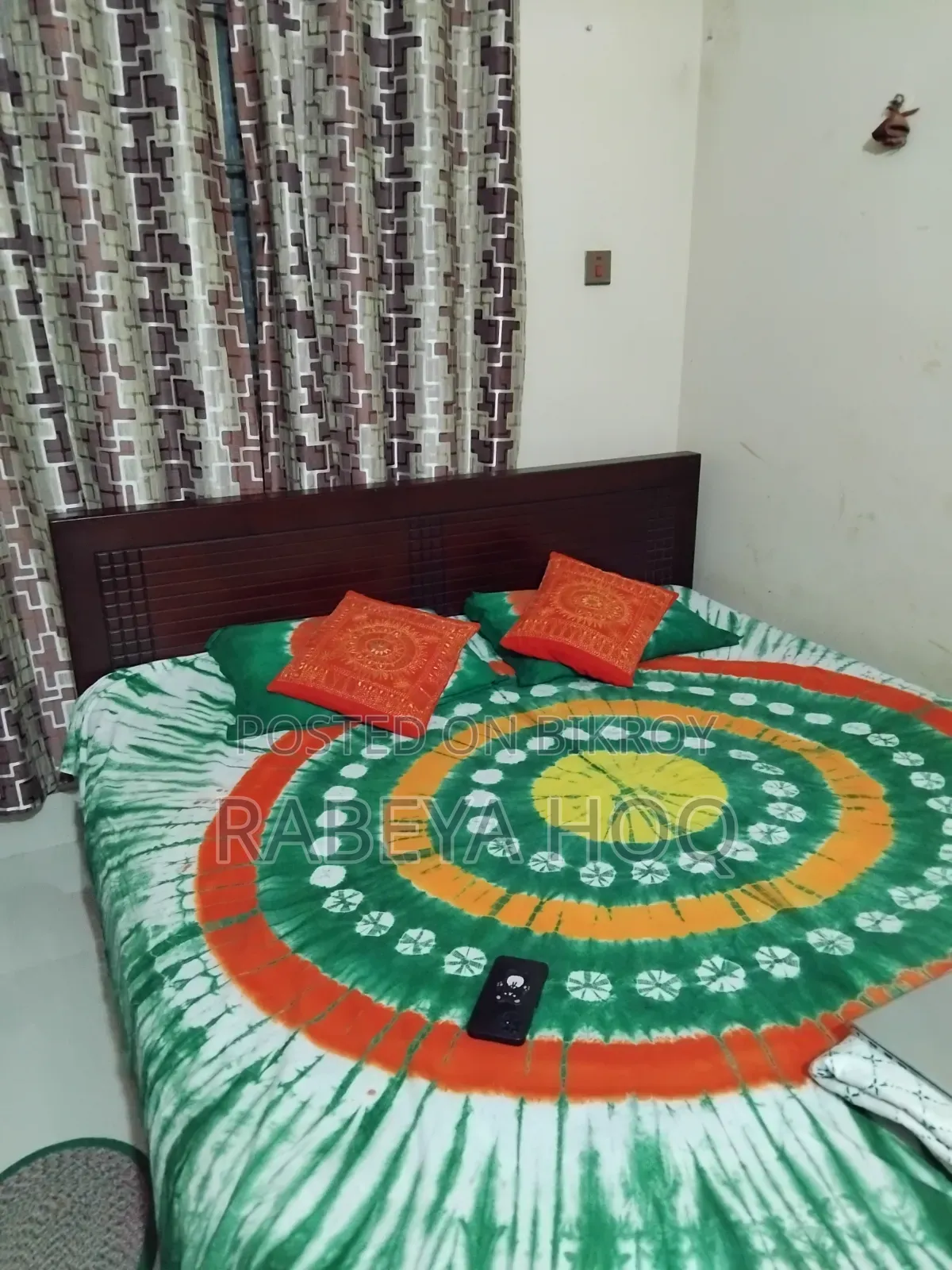 6/7 feet Box Bed (with Mattress)