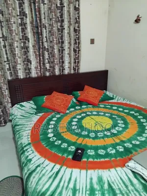 6/7 feet Box Bed (with Mattress)