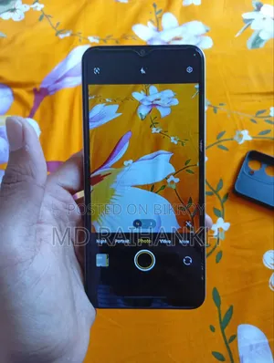 Vivo Y18 128 GB White
