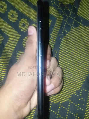 Apple iPhone SE (2022) 64 GB Black