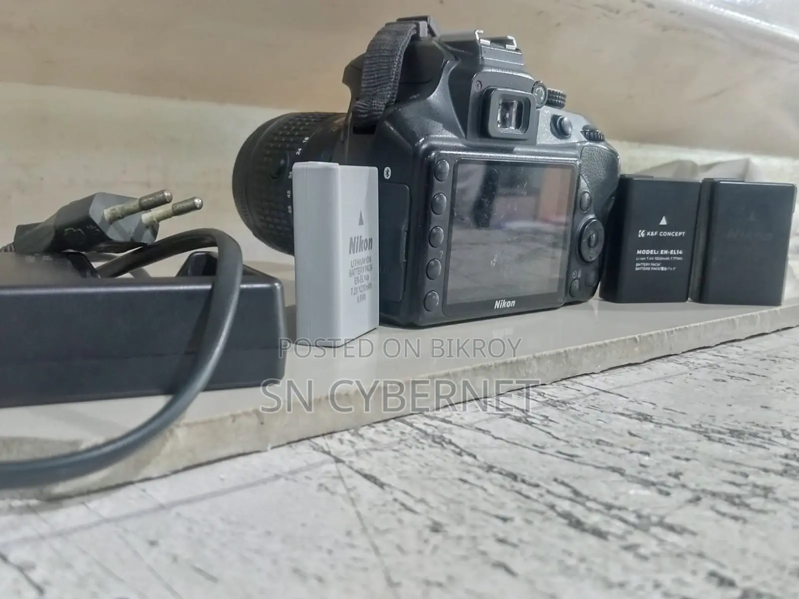 Nikon D3400 Zoom Lens (18-55mm F/3.5-5.6) for Sale