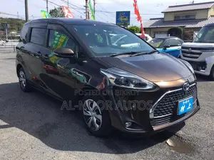 Toyota Sienta 2021 Pearl