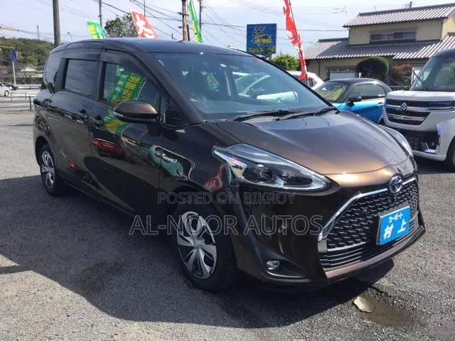 Toyota Sienta 2021 Pearl