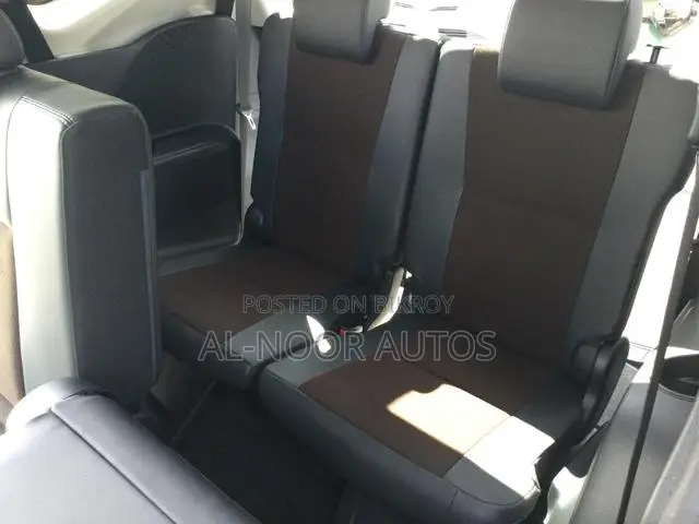 Toyota Sienta 2021 Pearl