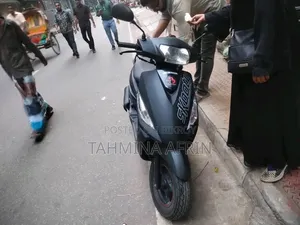 রানার স্কুটি-১১০ ২০২৩ কালো