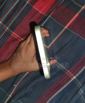 Itel S25 128 GB Gold