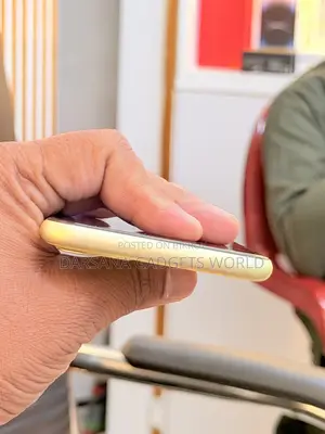 Apple iPhone 11 128 GB Yellow