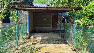 5 katha south-facing plot with a Bengali-style house built in Sector 8 for sale