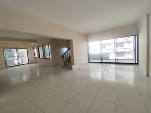 4 Bedroom Duplex in Gulshan for rent
