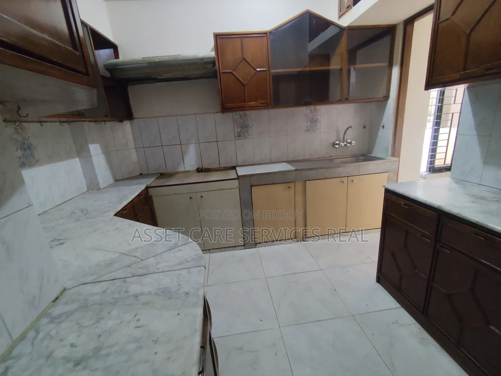 4 Bedroom Duplex in Gulshan for rent