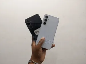স্যামসাং গ্যালাক্সি এ৩৫ ২৫৬ জিবি হোয়াইট