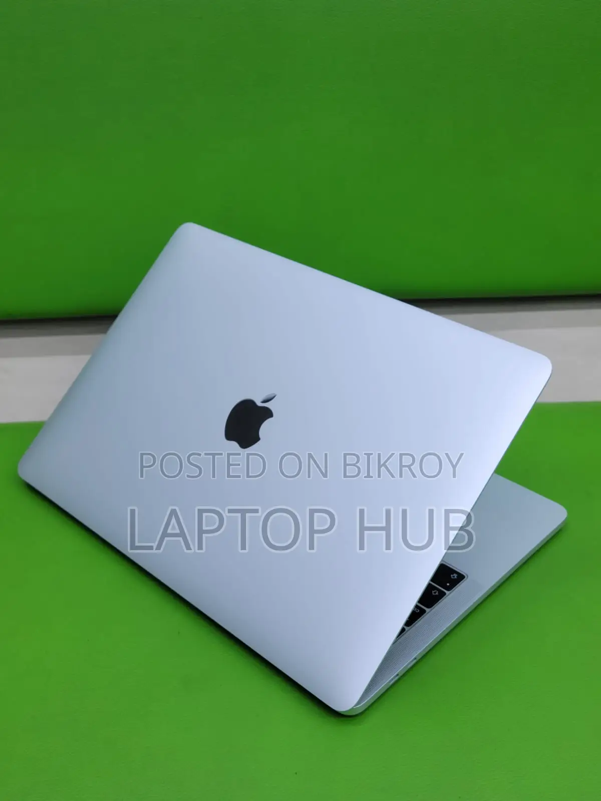 Laptop Apple MacBook Pro 2020 16GB Intel Core i5 SSD 512GB