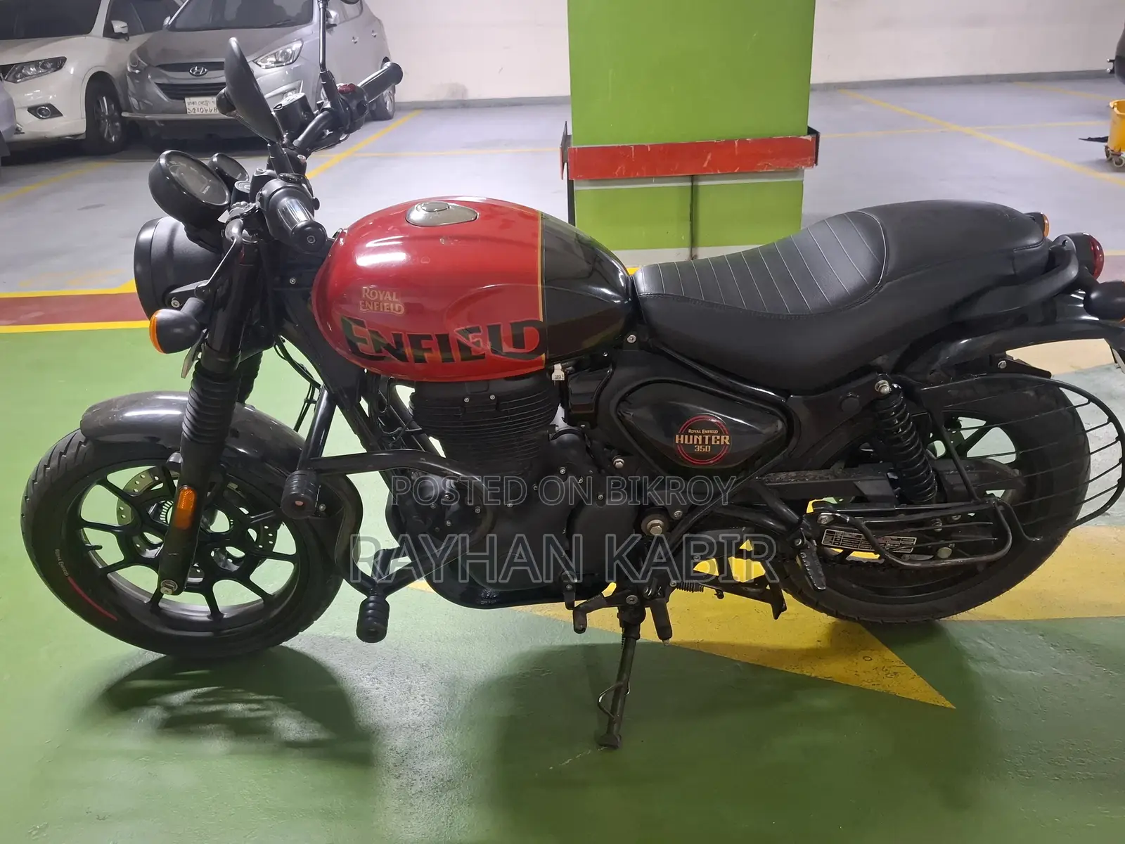 রয়েল এনফিল্ড হান্টার ৩৫০ ২০২৪ লাল