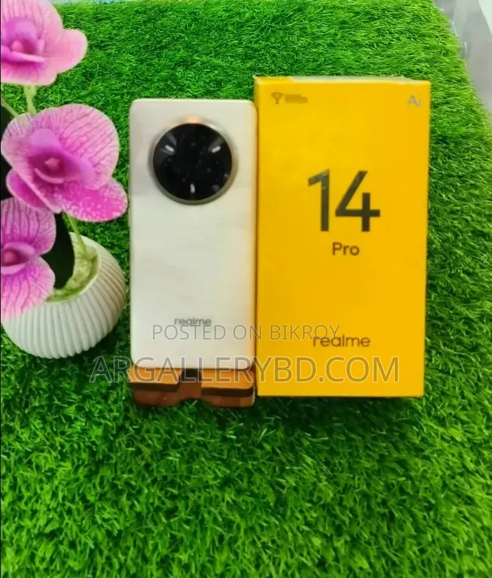 রিয়েলমি ১৪ প্রো ১২৮ জিবি হোয়াইট