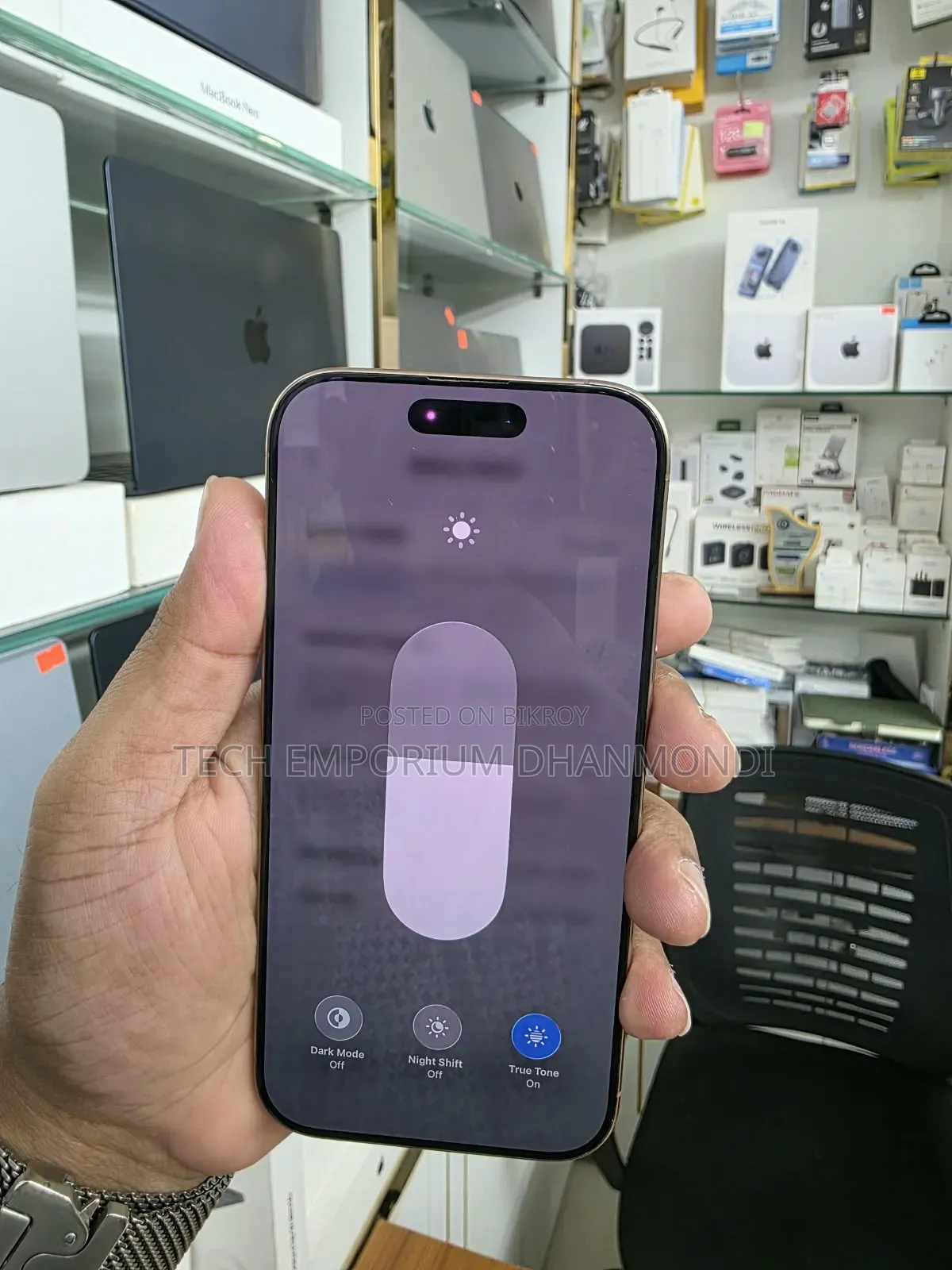 অ্যাপল আইফোন ১৬ প্রো ১২৮ জিবি