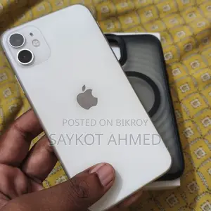 অ্যাপল আইফোন ১১ ৬৪ জিবি সাদা