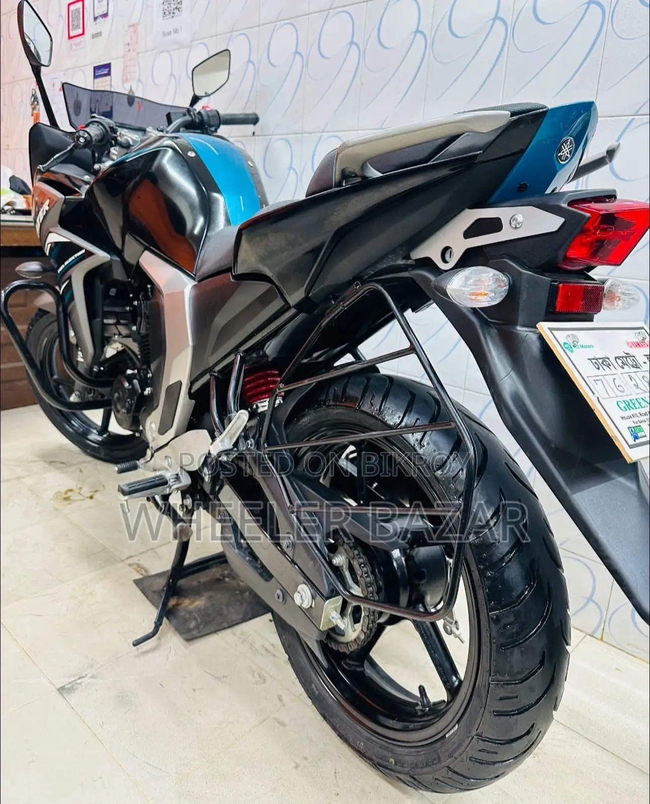 Yamaha Fazer FI V2 2026 Black