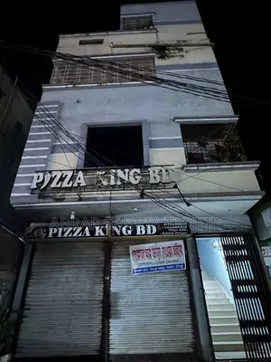 Shop, restaurant, office, showroom space for rent.