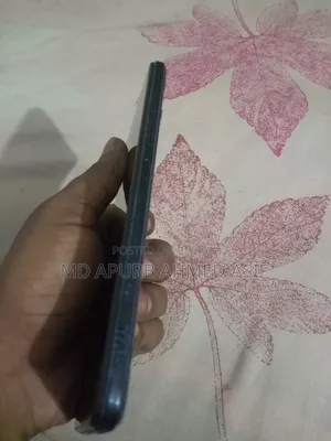 ইনফিনিক্স স্মার্ট ৬ প্লাস ৩২ জিবি নীল