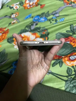 Apple iPhone 8 Plus 64 GB Gold