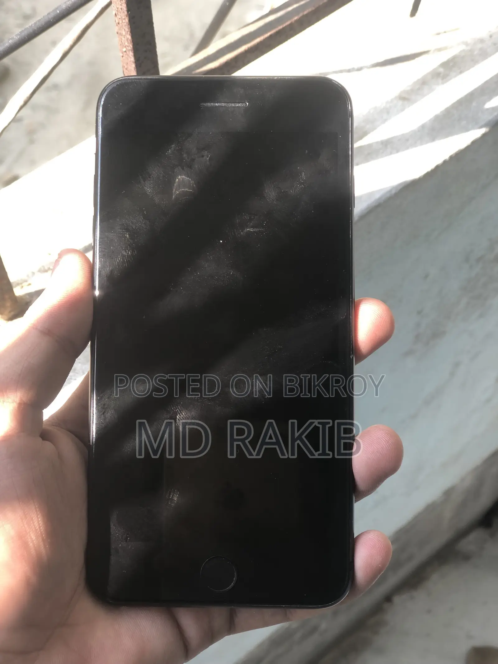 অ্যাপল আইফোন ৮ প্লাস ৬৪ জিবি ব্ল্যাক