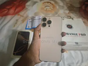 Apple iPhone 16 Pro Max 256 GB Gold