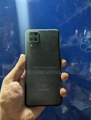 Samsung Galaxy A12 64 GB Black