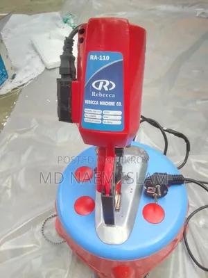 Cloth Cutting Machine